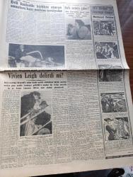 Cumhuriyet Gazetesi - 12 Nisan 1953 - Asıl Ne Bekliyoruz Yazan Nadir Nadi Başmakale - İki Parti Cumhuriyet Halk Partisi İle Demokrat Parti'nin Arası Yeniden Açılıyor - Kore'de Anlaşma Oldu - Suçlu Memurların Muhakeme Usulü - Dumlupınar Denizaltısına Dair Bilirkişi Raporu Dün Adalete Verildi - İstanbula Gelen Alman Alimi Ve Atom Bombası Butenand - İstanbul'un En Nazik Vatandaşı Seçilecek - Dumlupınar'ın Komutanı Yüzbaşı Sabri Çelebioğlu Dün Çanakkaleden Geldi - 3 Kadının Romanı Yazan Peride Celal Yazı Dizisi - Mareşal Rommel'in Hatıraları Yazan Lidell Hart Yazı Dizisi - Beşiktaş Vefa Bugün Karşılaşıyor - Fenerbahçeli Atletler İle Basketbolcular Atina'ya Gidiyorlar - Radife Erten Sabite Gülerman Ve Perihan Sözeri Tepebaşı Bahçesinde - İlk Renkli Türk Filmi Halıcı Kız Reji Muhsin Ertuğrul Atlas Sinemasında - Vivian Leigh Delirdi Mi - Tiyatro Âlemimizde Bir Anket