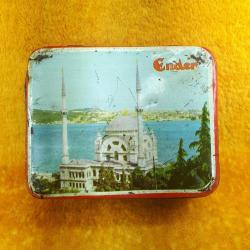 VINTAGE DOLMABAHÇE CAMİSİ GÖRSELLİ ENDER TENEKE ÇİKLET KUTUSU