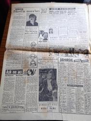 Hürriyet Gazetesi - 4 Ekim 1958 - Partilerin Seçim Havası İçinde Geziler Tertipliyor - İstanbul'un Düşman İşgalinden Kurtuluşunun 34. Yıldönümü Kutlandı Fotoğraf - Kıbrıs'ta mi Temsilcimiz İçin Garip Bir İddia Öne Sürüldü - Belediye Meclisi İETT Zamlarından Habersiz - Diyanet İşleri Başkanı Eyüp Sabri Hayırlıoğlu Kur'an'ın Türkçe'ye Tam Tercümesini İnanmıyor - Şarap Fiyatları Serbest Bırakıldı - İstanbul'da Sinema Tiyatro Programı - Kutbun Altından Nasıl Geçtik Yazan Kaptan Anderson - Türk Casusu İngiliz Kemal Kıbrıs Muammasının Peşinde Yazan İngiliz Kemal - Kıvılcım Ve Ateş Yazan Muazzez Tahsin Berkant Yazı Dizisi - Vefa Beykoz Bugün 15.15 De Karşılaşıyor - Karagümrük Dünkü Lig Maçında Kasımpaşayı 2 0 Yendi Fotoğraf - Beşiktaş Son İdmanını Dün Yaptı Fenerbahçe'de Bugün Çalışacak - Futbol Federasyonu Reisi Orhan Şeref Apak Bugün Bir Toplantı Yapacak
