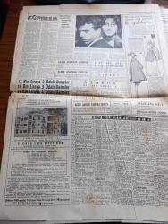 Hürriyet Gazetesi - 4 Ekim 1958 - Partilerin Seçim Havası İçinde Geziler Tertipliyor - İstanbul'un Düşman İşgalinden Kurtuluşunun 34. Yıldönümü Kutlandı Fotoğraf - Kıbrıs'ta mi Temsilcimiz İçin Garip Bir İddia Öne Sürüldü - Belediye Meclisi İETT Zamlarından Habersiz - Diyanet İşleri Başkanı Eyüp Sabri Hayırlıoğlu Kur'an'ın Türkçe'ye Tam Tercümesini İnanmıyor - Şarap Fiyatları Serbest Bırakıldı - İstanbul'da Sinema Tiyatro Programı - Kutbun Altından Nasıl Geçtik Yazan Kaptan Anderson - Türk Casusu İngiliz Kemal Kıbrıs Muammasının Peşinde Yazan İngiliz Kemal - Kıvılcım Ve Ateş Yazan Muazzez Tahsin Berkant Yazı Dizisi - Vefa Beykoz Bugün 15.15 De Karşılaşıyor - Karagümrük Dünkü Lig Maçında Kasımpaşayı 2 0 Yendi Fotoğraf - Beşiktaş Son İdmanını Dün Yaptı Fenerbahçe'de Bugün Çalışacak - Futbol Federasyonu Reisi Orhan Şeref Apak Bugün Bir Toplantı Yapacak