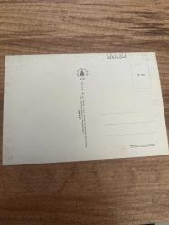 Plajda küçük bir kız çocuğu AND    kartpostalı 15x10 ebatında