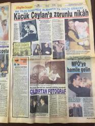 Hafta Sonu Haftalık Aktüalite Sinema Tiyatro Müzik ve Magazin Dergi-Gazetesi - 22 EYLÜL 1989 - EFE ÖZAL'I DA BASTI - SEMRA ÖZAL, TURGUT ÖZAL - SİBEL BORONKAY - HARİKA AVCI & BÜLENT BİLGİÇ - PEARS REKLAMI - KÜÇÜK CEYLAN - MUSTAFA DENİZLİ BENZERİ - MAZHAR FUAT ÖZKAN - DENİZ BURCU - ONUR ONURSAL - TİJEN ERMAN - PALABIYIK HAMİT - MÜGE ORUÇKAPTAN, MURAT ÇEKEM - AJDA PEKKAN - SERPİL ÇAKMAKLI - MUHTEŞEM NEJAD PSİKOLOG - REYHAN BİLGİNER - YILDIRIM GÜRSES - ÖZTÜRK SERENGİL, SEREN SERENGİL - NECO - EKSİKSİZ, 8 SAYFA