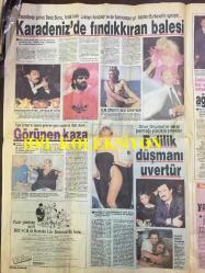 Hafta Sonu Haftalık Aktüalite Sinema Tiyatro Müzik ve Magazin Dergi-Gazetesi - 22 EYLÜL 1989 - EFE ÖZAL'I DA BASTI - SEMRA ÖZAL, TURGUT ÖZAL - SİBEL BORONKAY - HARİKA AVCI & BÜLENT BİLGİÇ - PEARS REKLAMI - KÜÇÜK CEYLAN - MUSTAFA DENİZLİ BENZERİ - MAZHAR FUAT ÖZKAN - DENİZ BURCU - ONUR ONURSAL - TİJEN ERMAN - PALABIYIK HAMİT - MÜGE ORUÇKAPTAN, MURAT ÇEKEM - AJDA PEKKAN - SERPİL ÇAKMAKLI - MUHTEŞEM NEJAD PSİKOLOG - REYHAN BİLGİNER - YILDIRIM GÜRSES - ÖZTÜRK SERENGİL, SEREN SERENGİL - NECO - EKSİKSİZ, 8 SAYFA
