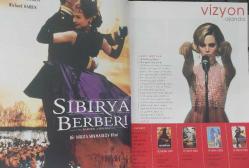 ALTYAZI AYLIK SINEMA DERGİSİ-191804/2002/3-NISAN-2002-3.000.000 TL-475 KİŞİYE ÜCRETSİZ BİLET-SİBİRYA BERBERİ ÖN GÖSTERİMİ-SİBİRYA BERBERİ FİLM AFİŞİ-MULHOLLAND ÇIKMAZI-DAVID IYNCH'TEN BİR BAŞ YAPIT-YATAK ODASINDA-YILIN AMERIKAN BAĞIMSIZI-KESİŞEN YOLLAR-IRKÇILIĞA FARKLI BİR BAKIŞ-21. İSTANBUL FİLM FESTİVALİ-64 SAYFALIK ÖZEL EK-PEK YAKINDA-MUMYA FİRARDA-MAVİDE DÜET-FUAYE-ÖZEL HABER-BÜYÜK ADAM KÜÇÜK AŞK-AYIN FILMLERI-AKIL OYUNLARI-ALİ-KARA ŞAHİN DÜŞTÜ-YAKIN TEHLİKE ÖLÜMÜNE TAKİP-TIMSAH DUNDEE-KISA PORTRELER-RHYS IFANS-JULIANNE MOORE-GÖZE ÇARPANLAR-LOS ANGEKE'TA SESSİZLİK-RUHUN KARANLIK GECEYE YOLCULUĞU-SEVİMLİ CANAVARLAR:KORKUTUYORUZ ÇÜNKÜ SİZİ DÜŞÜNÜYORUZ-KESİŞEN YOLLAR-UÇAN SÜPÜRGE KADIN FILMLERI  FESTİVALİ-KADIN YÖNETMENLER VARDIR DEMEK İÇİN-DENEME-MARLON BRANDO:RIHTIMLAR ÜSTÜNDE BRANDO-DAĞITIMCI ARANIYOR-HEAVEN:TYKWER CENNETİ ARYOR-SEKTÖR-SÖYLEYİŞİ-MURAT AKAN:SEKTÖRDE EĞİTİM ÇOK ÖNEMLİ-KISA METRAJ-EV YAPIMI SINEMA-TEKNOLOJI VS-FİLM MÜZİĞİ-KITAP-INTERNET-ELEŞTİRİ-CEHENNEMDEN GELEN KARA