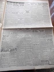 Cumhuriyet Gazetesi - 5 Kasım 1947 - Hind Müslümanları Cumhuriyet Başmakale - Celal Bayar'ın Giresunda Demokratlarla Konuşması - Amerika'nın Rusya'yı İtham Eden Raporu - 1939 da Rus Alman Dostluk Misakı İmzalandıktan Sonra Stalin İle Ribbentrop El Sıkışırlarken Fotoğrafı - Demokrat Partiyi Sinirlendiren Yeni Bir Nutuk - İzmir'de Kömürsüzlük Başgösterdi - Mümtaz Ökmen Hakkında Dedikodular - Polonyalılar Almanya'ya Girdiler - Eczacılar Cemiyetinde Heyecanlı Bir Toplantı Fotoğraf - Vatanın En Büyük Elektrik Santrali Yazan İsmail Habib Sevük - Şehir Komedi Tiyatrosunda Şeytan Tohumu - Sululuk Salgını Yazan Burhan Felek Köşe Yazısı - Küçük Hikaye Himaye Çeviren Hatice Vildan - Beyaz Melek Milli Alemdar Ve Şık Sinemasında - 1948 Ece Ajandası - Hamiyet Yüceses Müzeyyen Senar Işıl Ve Zehra Bilir Beyoğlu Eski Novotni Oteli Altında Aile Saz Salonunda - Bugünkü Radyo Programı - Parker 51 Dolma Kalem - Bulmaca - Borsa - İstanbul Belediyesi Şehir Tiyatroları Dram Kısmında Oran Bale Heyeti - Tarlan