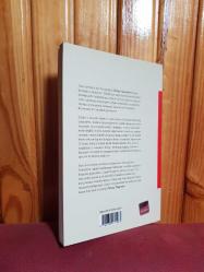 ÖDÜNÇ YAŞAMLAR (Yazarından İmzalı)