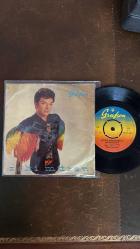 ZEKİ MÜREN * BÜTÜN MEYHANELER BENİM OLSUN & SEVEMEZ KİMSE SENİ * 45'lik PLAK *