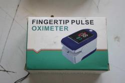 PULSE   Parmak Tipi Oksimetre Nabız Oksijen Ölçer Nabız Ölçer (D-KOLİ 2
