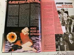 BLUE JEAN DERGİSİ -  TEMMUZ 2006 SAYI 7 - MANGA - CEZA - MOR VE ÖTESİ - RAMMSTEIN - EVANESCIENCE - ŞEBNEM FERAH - NAS DER Kİ HİP HOP ÖLDÜ - JUSTIN TIMBERLAKE EYLÜL'DE DÖNÜYOR - THE KILLERS İNGİLTERE'YE TAŞINIYOR - DAVE GROHL - BEYONCE DÖNÜYOR - KORN'DA GİTARİST KARMAŞASI - THE GAME TUTUKLANDI - ROCKIN COKE - BEYONCE'NIN TAHTINA ADAY - JAMIE SHAW MUCİZE DEĞİL PROBLEM ÇOCUĞUM - MATISYAHU - WILL YOUNG - BAY LORDI - KITA - AMEN - AWA - OX - RED HOT CHILIPEPPERS - BUZ - HEPSİ - AFI - DIXIE CHICKS  - 96 SAYFA - POSTERLER VE ÇIKARTMA EKİ YOKTUR