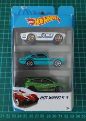 Hot Wheels 3 - K5904, 3'lü Araba Seti. (Model araba tutkunlarının vazgeçilmezi. Hot Wheels) Paket içerisinde: Orjinal ambalajında, 3 adet farklı grafiklerle çok renkli Hot Wheels model araba yer almaktadır. Koleksiyon Parçası: Deneyimli koleksiyoncular için önerilir. Ürün Kodu/Seri No: K5904-D850/19A. Model Yılı: 2018 Mattel (Malezya'da üretilmiştir.) Ölçek: 1:64, Renk: Çok renkli.