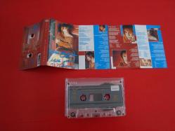 SEZEN AKSU ŞARKI SÖYLEMEK LAZIM KASET