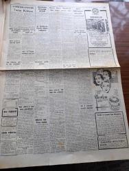 Cumhuriyet Gazetesi - 21 Aralık 1957 - Demokrat Partililer İktisadi Gidişi Tenkit Ettiler - Elazığ Basını Sönüyor - Kıbrıslı Rumlarla Vali Foot Arasında Dostluk Arttı - Şam Türkiye'ye Yeni Bir Nota Verecekmiş - NATO Kararlarına Muhalefet Başladı - Kayseri'nin Bir Köyünde 48 Çocuk Kızamıktan Öldü - Cibalide Yangın Fotoğraf - 20. Asırda Hakiki Bir Robenson Nakleden A.  Cemaleddin Saraçoğlu Yazı Dizisi - İstanbul Hilton Çocuk Çayı - Van Özalp'ta 33 Vatandaşın Kurşuna Dizilmesi Hadisesi - Cezayirde Kanlı Savaş Şiddetlendi -  Zaruri İhtiyaç Maddeleri - Sanatkar Celal Şahin Aleyhine Babalık Davası Açıldı - Devlet Tiyatrosu İstanbul'a Geliyor - Günün Ansiklopedisi - Fenerbahçe Ankara'da Galatasaray'a 47 45 Mağlup Oldu - Kıbrıs'ta Şöhretli Türk Takımı Çetinkaya İngiliz Hava Kuvvetlerini 3 1 Yendi - Beşiktaş Adalet Yarın Şeref Stadında Oynayacak - Vakko