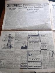Cumhuriyet Gazetesi - 9 Haziran 1952 - Kısa Görüşlü Politika Cinayettir Yazan Abidin Daver Başmakale - Yunan Kral Ve Kraliçesi Dün Geldiler Fotoğraf - Kraliçe Federasyonu Elinde Türk Yunan Bayrakları Trenden Halkı Selamlıyor Fotoğrafı - Kralın Ziyaretine Dair Venizelos'un Demeci - Fransa Halkı Komünizmle Mücadeleye Davet Edildi - Başbakan Adnan Menderes Ankara'ya Domdu- Aziz Şehidimiz Albay Nuri Pamir'le Son Mülakat - Kore Değiştirme Birliğimiz - Türkiye İspanya Milli Maçı 0 0 Beraberlikle Neticelendi Fotoğrafı - Gelin Aya Gidelim Toplayan Tevfik Sadullah Yazı Dizisi - Ramazan Fıkraları - Ruh Gurbetinde Yazan Kerime Nadir Yazı Dizisi - Suriye'de Askeri İdare Dün Gece Sona Erdi - Güzel Yazan Burhan Felek Köşe Yazısı - Gül Kupasını Fenerbahçe Kazandı - İstanbul Tenis Birincilikleri - İstanbul Ankara Radyosu Programı - Sanat Âleminde Yazan Bedri Rahmi Eyüboğlu - Çapamarka - Siemens Otomobil Radyosu - Sheaffers Dolma Kalemi - Yunan Kral Ve Kraliçesinin Türkiye'ye Ziyaretlerinde Fotoğraflar