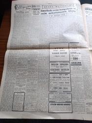 Cumhuriyet Gazetesi - 7 Mayıs 1952 - Kredi İhtiyacı Yazan Nadir Nadi Başmakale - Akdeniz Komutanlığına Dair Görüşme Kesildi - İngiliz Mısır İhtilafı Yeniden Gerginleşiyor - İngiliz Gazeteleri Amerika'ya Şiddetle Hücum Ediyorlar - Celal Bayar Çankırıya Gitti - Londra Büyükelçimiz Ragıp Baydur Buckingham Sarayında - Köylü Partisini Kurmak Üzere Yapılan Görüşmeler - İzmir'de 150 Temizlik Amelesi Dün Sabah Grev Yaptılar Fotoğraf - Süreyya Endik Ve Cezmi Türk Fotoğrafı - Corinthia Şubat Dünkü Maçta Milli Takım Namzetlerini 1 0  Yendi Fotoğraf - Bir Beyaz Gömleklinin Dramı Yazan Doktor Burhan Öncel Yazı Dizisi - Hıdırellez İyi Geçti - Sabahsız Geceler Melek - Panaroma Yazan Yakup Kadri Karaosmanoğlu Yazı Dizisi - Prag'da Bir Kitapçının Komünistleri Oyunu - Silah Yasağı Yazan Burhan Felek Köşe Yazısı - Milli Takımı Beşiktaş Kuracak - İstanbul Ankara Radyosu Programı - Kibar Düşkünleri Yazan Maurice Dekobra Yazı Dizisi - İstanbul Belediyesi Şehir Tiyatroları Dram Kısmında Serseri Oyunu