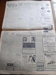 Cumhuriyet Gazetesi - 4 Mayıs 1952 - Atina Dönüşü Yazan Nadir Nadi Başmakale - Türk Heyeti Dün 15.30 Da Atina'dan İstanbul'a Döndü - Başbakan Adnan Menderes Dün Karaya Ayak Bastıktan Sonra Kendisini Karşılayan Partililer Ve Halk Arasında Fotoğraf - Türkiye İle Arap Birliği Arasındaki Münasebetler - İsviçre İle Türk Milli Tenis Takımı Maçı Fotoğraf - Arsenal Kral Kupası Maçını Da Kaybetti - Bir Beyaz Gömleklinin Dramı Yazan Doktor Burhan Öncel Yazı Dizisi - Karaköy Köprüsü Tamir Edilecek - Panaroma Yazan Yakup Kadri Karaosmanoğlu Yazı Dizisi - Mısır Kraliçesi Ve General Franco'nun Kızı Fotoğrafı - Suudi Arabistan'da Milli Banka Kuruluyor - Galatasaray İstanbulspor'a 1 0 Yenildi - Fenerbahçe 0 Beykoz 1 - Haftalık Radyo Programı - Nebati Gıdalar Mı Yoksa Hayvani Gıdalar Mı İnsanı Daha Çok Yaşatır - Dolmabahçe Sarayında Vezir Odası Yazan Haluk Yusuf Şehsuvaroğlu - Emlak Bankası - Senenin En Büyük Konseri Sabite Tur Ve Lütfi Güneri Eskişehir'de - Sirkecide İstanbul Lokantası Açılmıştır