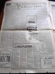 Cumhuriyet Gazetesi - 20 Temmuz 1959 - Geç Olsun Da Yazan Nadir Nadi Başmakale - Seçimlerin Tehiri Tasarıları Bugün Mecliste Görüşülüyor - Ordu Yapı Kooperatifleri Şikayet Konusu Oluyor - Eyüp Demokrat Parti Kongresinde İki Delege Arasında Bir Tartışma Fotoğrafı - Kartal Leylek Savaşı - Ankara Sümerbank İşçileri kongresini Polis Dağıttı - Dışişleri Bakanı Fatin Rüştü Zorlu Cenevre'den Döndü - Otelli Otobüs Fotoğrafı - Kıbrıs'taki İngiliz Askerleri Çekiliyor - Haritamızda Bir Nokta Yazan Fakir Baykurt Yazı - Beş Milyonerimizi Düşünürken Yazan Hasan Ali Yücel - Komünist Mi Değil Mi Yazan Ömer Sami Coşar - Ford Tesisi Ankara Üniversitesine Bağış Yaptı - Pazartesi Konuşmaları Yazan Bedri Rahmi Eyüboğlu - Bay Oscar Karikatür- Ruslar Anna Karenin'i Çevirecekler - Uluç Ali Yazan Halikarnas Balıkçısı Yazı Dizisi - İstanbul Ankara Radyosu Programı - Yesari Asımın En Son Şaheserleri - Galatasaray Adası Yelken Yarışları Güzel Geçti - Gündüz Kılıç Feriköy Antrenörü Oldu - Aycan Önel Rekor Kırdı