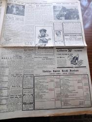 Cumhuriyet Gazetesi - 8 Kasım 1952 -  Halka Işık Yazan Nadir Nadi Başmakale - Hava Kuvvetlerimiz İçin Müzakereler - Türk Tugay Komutanı Sırrı Acar Erlere Hitap Ederken Fotoğrafı- Kore'de Cumhuriyet Bayramı - Eisenhower'in Kore Seyahati Katileşiyor  Fotoğrafı - Mareşal Tito'nun Rusya'ya Dair Demeci - General Ridgway Dün Paris'e Hareket Etti - Tarişin Umumi Toplantısı - Vali Fahrettin Kerim Gökay Ankara'dan Geldi  - Stalin Dün Moskova'da Yapılan Geçid Resmini Seyretti - Avrupa Vapuru 390 Yolcu İle Gitti - Orhan Hançerlioğlunun Yeni Vazifesi - Frank Sinatra İle Ava Gardner Kenya'da - Rita Hayworth -  Yeni Atom Bombaları - Vefa İstanbulspor Bugün Karşılaşıyor - Payidar Dobra Kupası Voleybol Maçları - Şeref Stadı - Cumhuriyet Radyo Programları-  Orchestra Nationale Konseri- Orgeneral Nuri Yamut'a Nişan - Müzelik Otomobiller Yarışı - Gillette 32 Traş Makinası - Gripin - İpana Diş Macunu - Dünyanın Meşhur Şekercisi Ali Muhiddin Hacı Bekir