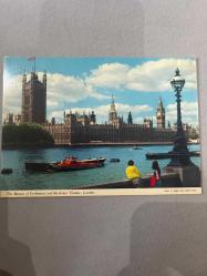 The houses of parliament and the river thames london kartpostalı 15x10 ebatında