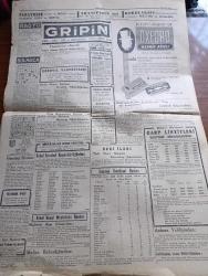 Cumhuriyet Gazetesi - 18 Kasım 1946 - Rusya Israr Ediyorsa Biz De Israr Ediyoruz Yazan Abidin Daver Başmakale - Başkan Truman Beyaz Saray'da Molotov'la Görüşürken Fotoğrafı - Başkan Truman Yeni Bir Harp İhtimali Her Zaman Mevcuttur - Yugoslav Yunan Sınırında On Bir Yugoslav Tümenin Yunan Hududuna Yığılmış - Yeni Bir Siyasi Parti Kurulacağı İddiaları - Mareşal Fevzi Çakmağını Yeni Bir Partiye Göreceği Doğru Değil - Akdeniz Güreş Şampiyonası Fotoğraf - Çalışma Bakanı Sadi Irmak - Adnan Menderes'in Son Bir Resmi - Galatasaray Beşiktaş Berabere Kaldılar Fotoğraf - Fenerbahçe Süleymaniyeyi 2 1 Yendiler - Eminönü Halk Evinde Bale Müsabakası Fotoğraf - Denizli'den Dönen Celal Bayar Ve Adnan Menderes'in Beyanatları - İstanbul Muhteliti Ve Fenerbahçe Mısır'a Gidiyor - Şeytanın Kızı Filmi Yıldız Sinemasında - Tekel Bayilerinin Tezkereleri Yenileniyor - Ankara At Yarışlarının Neticeleri - Yavuz Sultan Selim Ağlıyor Yazan Feridun Fazıl Tülbentçi Yazı Dizisi - Dram Kısmında Gök Korsan Piyesi