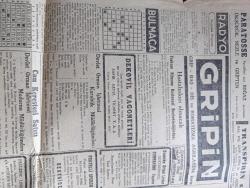 Cumhuriyet Gazetesi - 18 Kasım 1946 - Rusya Israr Ediyorsa Biz De Israr Ediyoruz Yazan Abidin Daver Başmakale - Başkan Truman Beyaz Saray'da Molotov'la Görüşürken Fotoğrafı - Başkan Truman Yeni Bir Harp İhtimali Her Zaman Mevcuttur - Yugoslav Yunan Sınırında On Bir Yugoslav Tümenin Yunan Hududuna Yığılmış - Yeni Bir Siyasi Parti Kurulacağı İddiaları - Mareşal Fevzi Çakmağını Yeni Bir Partiye Göreceği Doğru Değil - Akdeniz Güreş Şampiyonası Fotoğraf - Çalışma Bakanı Sadi Irmak - Adnan Menderes'in Son Bir Resmi - Galatasaray Beşiktaş Berabere Kaldılar Fotoğraf - Fenerbahçe Süleymaniyeyi 2 1 Yendiler - Eminönü Halk Evinde Bale Müsabakası Fotoğraf - Denizli'den Dönen Celal Bayar Ve Adnan Menderes'in Beyanatları - İstanbul Muhteliti Ve Fenerbahçe Mısır'a Gidiyor - Şeytanın Kızı Filmi Yıldız Sinemasında - Tekel Bayilerinin Tezkereleri Yenileniyor - Ankara At Yarışlarının Neticeleri - Yavuz Sultan Selim Ağlıyor Yazan Feridun Fazıl Tülbentçi Yazı Dizisi - Dram Kısmında Gök Korsan Piyesi