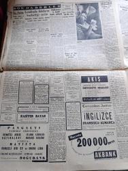 Cumhuriyet Gazetesi - 18 Nisan 1958 - Kıbrıs'ta 23 Nisan Bayramı Arifesinde Alınan Karar - Üniversite İçinde Tahkikat Genişliyor - Beyazıt Kütüphanesinde Müdürü Muzaffer Gökman Fotoğraf - Doçent Muammer Aksoy'un Profesör Ali Tanoğluna Verdiği Cevap - Başbakan Adnan Menderes Japon Gazetecilerle Fotoğrafı - Fransa Tehlikeli Bir Buhranı Sürükleniyor - Üçüncü Alev Yazan Nihal Karamağaralı Yazı Dizisi - Sovyet Sulh Taarruzlarının Batı Âleminde Yankıları Yazan Aydemir Balkan - Atom Kurbanı Japon Balıkçıları - Türkiye'ye Ait Dökümanter Bir Film Çevrilecek - Millî Namzetler Adaleti 6 1 Yendi - Can Bartu'nun Gölü Fotoğrafı - İstanbul Voleybol Şampiyonluk Maçı Galatasaray Darüşşafaka - Altın Bilezik Boks Müsabakaları Hazırlığı - Eskişehir Ligi'nde Namağlup Şampiyon Demirspor Fotoğrafı