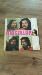 Cem karaca 45 lik/dönem plak /namus belası/gurbet