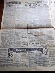 Cumhuriyet Gazetesi - 10 Eylül 1955 - Gafil Avlanma Cumhuriyet Başkale - İstanbul'da 3 Ankara Ve İzmir'de Birer Askerî Mahkeme Kuruldu - Başvekil Adnan Menderes Dün Vilayetten Çıkarken Fotoğrafı - 2 Kor Ve 1 Tümgenerale İşten El Çektirildi - Celal Bayar Fatin Rüştü Zorluyu Kabul Etti -  6 7 Eylül Olayları Sebebiyle Ankara Ve İzmir'de Tevkif Edilenler - Kıbrıs'ta Türk Volkan Teşkilatı Harekete Geçti - 1 Bedende 2 Adam Yazan Va Nü Yazı Dizisi - Din Ve Devlet Yazan Cahid Tanyol - Truman Amerika'yı Dün İkaz Etti - İtalyan Yıldız Sylvana Pampanini Fotoğrafı - Eskişehir'e Artist Ve Sanatkar Akını - Fenerbahçe Basketbol Takımı Dün Gitti - Rahmetli Cezmi Or'a Ait Bir Hatıra Fotoğraf - Profesyonel Lig Maçlarının Fikstürü Tesbit Edildi - Kıbrıs Türktür Cemiyeti İzmir Başkanı Fikret Sulorat Tevkif Edildi - Neriman Köksal Puro Tuvalet Sabunu Kullanıyor - Zeki Müren Küçük Çiftlik Parkında - Perihan Altındağ Sözeri Büyükdere Beyazparkta - Astra Ampulleri