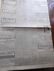 Cumhuriyet Gazetesi - 6 Şubat 1944 - Küçük Kavga Büyük Kavga Yazan Nadir Nadi Başmakale - Zayiat Gittikçe Artıyor - Bolu'nun Köylerindeki İnsan Kaybı Domuz Yüzü Geçti - Zonguldak'ta 79 Ölü 131 Yaralı Bulunduğu Anlaşıldı Beş Yüz Ev Yıkıldı - Bolu Hükümet Konağının Dünkü Ve Bugünkü Hali Fotoğrafı - Kedi ve Köpekler Zelzele Olacağını 24 Saat Evvelinden Hissetmişlerdi - Şark Cephesinde Ruslar Dün Rovno Ve Luck Şehirlerini Geri Aldılar - 70 Alman Tayyaresi Düşürüldü - Pasifikte Çetin Savaşlar - Roma Güneyinde Alman Taarruzu Devam Ediyor - Askeri Vaziyet Yazan Emekli General H. Emir Erkilet Yazı Dizisi - Toska Kadıköy Süreyya Sinemasında - İsmail Dümbüllü Beyoğlu İstanbul Gazinosunda - Zelzele Sahasından İntibalar Fotoğraflar - Hollywood Yıllığı - Nasrettin Hoca Buharada Elhamra Sinemasında - Palyaço Operası Bugün Ar Sinemasında - İstanbul Belediyesi Şehir Tiyatroları Dram Kısmında Yaprak Dökümü Komedi Kısmında Mum Söndü - Ses Tiyatrosunda Lüküs Hayat - Blaupunkt Radyoları Gelmiştir