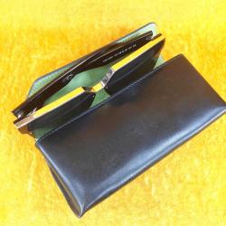 AQUA.DI.POLO 2001 SİYAH RENKLİ GÜNEŞ GÖZLÜĞÜ , EL YAPIMI HARD CASE DERİ KILIFLA BERABER