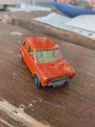 1970 YILI MATCHBOX MINI COOPER  - İNGİLTERE İMALAT OYUNCAK   ARABA OTOMOBİL  -
