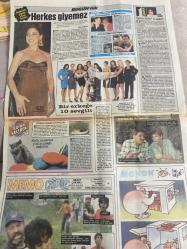 HÜRRİYET GAZETESİ HÜRRİYET KELEBEK GAZETESİ KELEBEK EV GAZETESİ DOĞUM GÜNÜ GAZETESİ - 4 EKİM 1988 - katil ana-Tarık Akan-Zülfü Livaneli-Füsun Önal-Adnan ekinci-O ilkokul günleri-Türk sinemasının sultanı Türkan Şoray-Türkan Şoray’ın ilkokula başladığı fotoğrafı-İlknur Alptekin-memo Çekirge-Mesut Çakarlı-Didem Bülbül-Ümit İmer-Okan Sarıkaya-Sibel Savacı-bir erkeğe on sevgili-Leyla ismier-Meryl streep-Johannes Bischko-Maria Schell