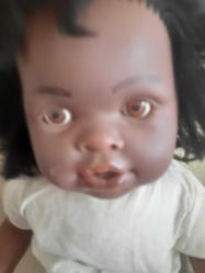 Esmer tenli bebek