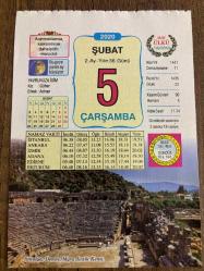 5 ŞUBAT 2020 - TAKVİM YAPRAĞI - DOĞUM GÜNÜ HEDİYESİ - BÜYÜK SAATLİ MAARİF TAKVİMİ - ANTALYA, DEMRE MYRA ANTİK KENTİ - BELÇİKA KRALI KONGO'YU KENDİ KİŞİSEL MÜLKİYETİ İLAN ETTİ 1885 - TÜRKİYE'DE LAİKLİK DEVRİMİ TAMAMLANDI 1937 - ABD, KIBRIS HAREKATI DOLAYISIYLA TÜRKİYE'YE AMBARGO BAŞLATTI 1975 - CELAL GÜZELSES - DÜDÜKLÜ TENCERE - SALATALIK KAVURMASI