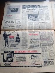 Cumhuriyet Gazetesi - 27 Haziran 1966 - Hangi Tarafta Yazan Ecvet Güresin Başmakale - ERE Partisi Lideri Kannelopulos'un Cumhuriyet'e Demeci -- Dini Siyasete Alet Eden Adalet Partili Partiden İhraç Edilecek - Suriyelilerin Mallarına El Konulacağı Açıklandı - Süleyman Demirel Yozgat'ta - Türk Memurları Dikkat Yazan İlhan Selçuk - Cumhurbaşkanı Cevdet Sunay İkinci Yurt Gezisine 15 Temmuzda Çıkacak - Göztepe'nin Rakibi Bologna - Haftanın Panaroması Yazan Mehmet Barlas - Devlet Tiyatrosunda Kral Oidipus - İstanbul Radyosunda Spor Semineri Bugün - Stewart Amerika Vietnamda Haklı Dedi - Küçük Balerinler Fotoğrafı - 40 Yıl Önce 27 Haziran 1927 Tarihli Cumhuriyetten Haber - İtalya Futbol Şampiyonu Inter - Rıfat Çalışkan Marmara Bisiklet Turunda Neden Birinci Olamadı - Türkiye İşçi Partisi Genel Başkanı Mehmet Ali Aybar Gezisi - Türkiye Baltrap Şampiyonluğunu İstanbul Kazandı - XVI Spor Hekimliği Dünya Kongresinden Yazan Dr. Raşit Serdengeçti