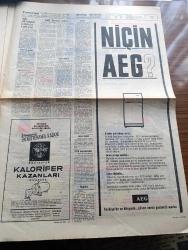 Cumhuriyet Gazetesi - 27 Haziran 1966 - Hangi Tarafta Yazan Ecvet Güresin Başmakale - ERE Partisi Lideri Kannelopulos'un Cumhuriyet'e Demeci -- Dini Siyasete Alet Eden Adalet Partili Partiden İhraç Edilecek - Suriyelilerin Mallarına El Konulacağı Açıklandı - Süleyman Demirel Yozgat'ta - Türk Memurları Dikkat Yazan İlhan Selçuk - Cumhurbaşkanı Cevdet Sunay İkinci Yurt Gezisine 15 Temmuzda Çıkacak - Göztepe'nin Rakibi Bologna - Haftanın Panaroması Yazan Mehmet Barlas - Devlet Tiyatrosunda Kral Oidipus - İstanbul Radyosunda Spor Semineri Bugün - Stewart Amerika Vietnamda Haklı Dedi - Küçük Balerinler Fotoğrafı - 40 Yıl Önce 27 Haziran 1927 Tarihli Cumhuriyetten Haber - İtalya Futbol Şampiyonu Inter - Rıfat Çalışkan Marmara Bisiklet Turunda Neden Birinci Olamadı - Türkiye İşçi Partisi Genel Başkanı Mehmet Ali Aybar Gezisi - Türkiye Baltrap Şampiyonluğunu İstanbul Kazandı - XVI Spor Hekimliği Dünya Kongresinden Yazan Dr. Raşit Serdengeçti