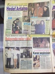 HAFTA SONU EKSTRA GAZETESİ, 27 OCAK 1989 - 6 ARALIK 1988'DE ANNE OLAN NÜKHET DURU - AHU TUĞBA & SELÇUK URAL - NECLA NAZIR - BAHAR ÖZTAN, PEMBE MUTLU, COŞKUN GÖĞEN - İSTANBUL DEVLET TİYATROSU, KENAN IŞIK - NERMİN BEZMEN EVİNDE TEZHİP ve MİNYATÜR KURSU VERİYOR - TÜRKAN SABANCI - İDİL GAZİOĞLU - FERRUH İLTER - NESRİN İLTER - BAHAR GÖKFİLİZ - MEHMET SARPER, GÜLER YİĞİT - PIRIL GÜLEŞÇİ - ASLI PEHLİVANLI, ERKUT SOYAK - PINAR PARS - OHAN ERDEM & EMİNE ERDEM - GÜNDÜZ BAYIRLI - ZEYNEP SELGUR - İBRAHİM ÇARMIKLI - İBRAHİM TATLISES - ERKİN KORAY - KAYAHAN - EMRAH - ATİLLA ÖZDEMİROĞLU - HARİKA AVCI - NURAY HAFİFTAŞ - FULDEN URAS - BATANAY - ASIM EKREN - SİBEL CAN, HAKAN URAL - ZAFİR SEBA - 8 SAYFA, TAM EKSİKSİZ