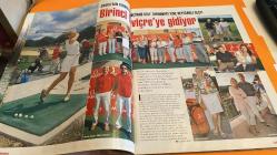 HAFTA SONU DERGİSİ - 13-19 AĞUSTOS - DENİZ SEKİ - ORKUN ERTUĞ - HAKAN BORTUÇENE - MİTHAT ÖNOL - OSMAN EKŞİ - İANNİS KOUROUNİS - SUAT EKİZ - MİTHAT KAYS - AYBEN ORT - KADİR AGNET ESEN - AUG ORER - BEDA MERTER - AHMET SARİAMMATOĞLU - ARDİN ERDOİZ - CAN SERDENGEÇTİ - SİBEL GÖZÜBÜYÜK - ÖMER KARACALAR - MİNE NAVİE - NESLİHAN ERGUN - ONUR ÖZTÜRK - ATLAN TEKİN - TAMAR ARTO TEKYILDIZ - ALİ TEKİNG - ERDOĞAN ALBAYRAK - NEZAHAT ALBAYRAK - ŞENKAR HAYRİYE ÖZTÜZÜN - EMRE CAPA - OYKU ERDEM - SEBNEM CAPA - CELAL CAPA - NURSEN GUNDUZ - MONIK BENARDETE - CERI BENARDETE - GULER ARNAS - NAIM ARNAS - ALI ZAFER TACIROGLU - NEDRET TACIROGLU - KEREM ALISIK - SEMIRAMIS PEKKAN - ZEYNEP ALISIK - NECDET TOKSÖZ (NECO) - ZEYNEP UZ - AHMET UZ - DIDEM UZEL - YEŞIM SALKIM - ARBEN ICLI - ZIYA OKUSLUKLU - ZEYNEP ASLAN - NURDAN GUR - VEDAT MARDIN - LEYLA MARDIN - SERDAR ORTAÇ - 82 SAYFA