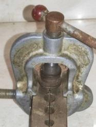 19157-BORU AĞZI GENİŞLETME APARATI + TÜP BÜKÜCÜ AĞIZ AÇMA ALETİ İLE BİRLİKDE