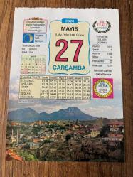 27 MAYIS 2020 - TAKVİM YAPRAĞI - DOĞUM GÜNÜ HEDİYESİ - BÜYÜK SAATLİ MAARİF TAKVİMİ - Bartın, Amasra - CEMİL CANKAT (1913 - 1976) - PENİSİLİN - FISTIKLI BİFTEK - 1679 Yargılama kalamayacağı kuralı 