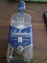 BALLANTINE'S Blended Scotch  Whisky 700ml. Aged 10 years. (BOŞ ŞİŞE)
