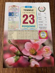 23 TEMMUZ 2020 - TAKVİM YAPRAĞI - DOĞUM GÜNÜ HEDİYESİ - BÜYÜK SAATLİ MAARİF TAKVİMİ - İZNİK AYASOFYA - ASLAN BURCUNDA DOĞANLAR - MADELEINE L'ENGLE - 1908- Il. Abdülhamid istibdadına karşı başlayan muhalefet sonucu II. Meşrutiyet ilan edildi - 1919 - Atatürk'ün girişimleriyle milli mücadelenin esaslarının kararlaştırıldığı 