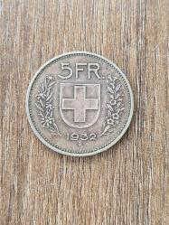 1932 İsviçre 5 Frank, 1987 Fransa 100 Frank Lafayette, 2007 Avusturya 5 Euro Mariazell - 3’lü Gümüş Yatırım ve Koleksiyon Seti