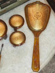 19203-GENUINE LUCITE MAKYAJ SETİ