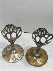 BİR ÇİFT ANTİKA PİRİNÇ AVRUPA MUMLUK