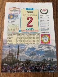 2 EKİM 2020 - TAKVİM YAPRAĞI - DOĞUM GÜNÜ HEDİYESİ - BÜYÜK SAATLİ MAARİF TAKVİMİ - İstanbul, Yeni Cami - AİLE - EKİM AYINDA ÇİÇEK - TRABZON HURMASI İÇECEĞİ - 1187 - Müslüman önder Selahaddin Eyyubi, 88 yıl sonra Kudüs'ü Haçlılardan geri aldı - 1923 - İstanbul'u azametle işgal eden, Atatürk'ün 