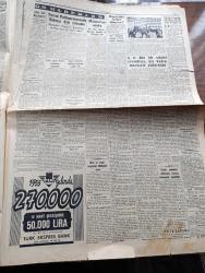 Cumhuriyet Gazetesi - 9 Şubat 1955 - Rusya'da Neler Oluyor Yazan Nadir Nadi Başmakale - Rusya'da Post Kavgası Malenkov Devrildi - Krutçef'in Teklifi İle Mareşal Bulganin Dün Başbakanlığa Getirildi - Abidin Daver Mezarı Başında Anıldı Fotoğraf - Damlataş Kürü Cuma Günü Sona Eriyor - Demokrat Parti Grubunda Gümrük Vekiline Şiddetli Hücum - Türk Japon Ticaret Anlaşması İmzalandı - Yeni Hal Binasında Migros'a Yer Verilecek - Teneke Yazan Yaşar Kemal Yazı Dizisi - Bursa Askeri Lisesi'nin Yıldönümü - Senin De Hakkın Var Yazan Burhan Felek Köşe Yazısı - Beşiktaş Beyoğluspor Bugün Karşılaşıyor - Fenerbahçe Bu Hafta Vefaya Değişik Bir Tertiple Mi Çıkacak - 100 Bin Kişilik Langa Stadı - Şef Cemal Reşit Rey İdaresinde Meşhur İspanyol Viyolonsel Üstadı Gaspar Cassado - Tarihe Geçmiş Büyük Aşklar Kral 4. Henri Ve Dilber Gabriel - Milka Süt Makineleri