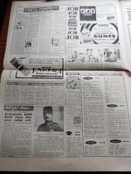 Cumhuriyet Gazetesi - 15 Şubat 1964 - Asker Yüklü Harp Filomuz İskenderun'dan Hareket Etti - Limasol'da Bir Türk'ün Cesedi Başında Poz Veren EOKA'cılar Fotoğrafı - Urfa'da Osman Nuri Amasyalı İsimli Bir Öğretmen İki Atatürk Büstünü Parçaladı - 14 lerden Ahmet Er Ve Mustafa Kaplan'ın Dün İfadeleri Alındı Fotoğraf - Askerlik Yapan Şarkıcı Adnan Pekak Hakkında Soruşturma Açıldı - Dünya Yeşilay Teşkilatı Üyesi Carl Axel Valen Sigaranın Zararlarını Anlatırken 3 Sigara İçti Fotoğraf - Yağma Yazan İlhan Selçuk Köşe Yazısı - Bayram Yazan Burhan Felek - Talabani Başkanlığında Bir Kürt Heyeti Bağdata Geliyor - 15 Şubat 1925 Tarihli Cumhuriyetten Ermenistan Fatihi Halit Paşa Dün Gece Vefat Etti - Kazova Giyimde Zerafet - Mutlu Akü - Büyük Maç İçin Fenerbahçe İle Beşiktaş Kampta - Türkiyede 9 Bölgenin 7 sinde Fenerbahçe Taraftarları Hakim - Taraftar Yüzde Oranlarını Gösterir Harita - Zafer Yumrukları Hazırlayanlar Nihat Işıtman Ve Sezai Paker