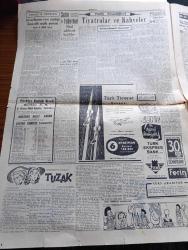 Cumhuriyet Gazetesi - 7 Mayıs 1958 - Yurda Altın İthali Serbest Bırakılıyor - Türkiye Atlantik Paktı Azalarını İkaz Ediyor - Londra'da Kıbrıs Ananesine Uygun Nikah Fotoğrafı - Üsküdar Vapuru Geldi Fotoğraf - Gazeteci Nihat Subaşı Daha Dün Cezaevine Girdi - Kıbrıs Valisi Foot Dün Londra'ya Gitti - Hıdırellez Fotoğrafı - Topkapıda Gaz Kuyruğu Fotoğraf - Tiyatrolar Ve Kahveler Yazan Ahmet Hamdi Tanpınar - Hint Filozofu Tagor İçin Anma Toplantısı - Türkiye'nin NATO'ya İkazı Yazan Ömer Sami Coşar - Üsküdar Beylerbeyi Yolunun İstimlaki - Eğlence Yerleri 24 e Kadar Açık Kalabilecek - 1958 Cannes Film Festivali Yazan Aydemir Balkan - Sanat Âleminde Georges Tzipine ve Ayşegül Sarıca - Hollanda'da Kıymetli Bir Galibiyet Alan Milli Takım Dönüyor Fotoğrafı - Juventus İtalya Lig Şampiyonu Oldu - Bangu Takımı Galatasaray İle Oynayacak - Kaderin Cilvesi Filmi Ar Sinemasında