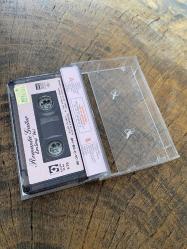 ROMANTIC GUITAR - LOVE SONGS VOL 1  - KASET