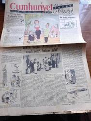 Cumhuriyet Pazar Gazetesi - 26 Temmuz 1953 - Hadiselerden İlhamlar Radyoda Uyku - Renkli Karikatür - Bir Sinekle Konuştum Yazanlar Kazım Kip - Berlin Bugün Avrupa'nın En Acayip Şehri Hâline Geldi - Haftanın Şakaları Yazan Burhan Felek - Dünya Edebiyatından Seçme Hikayeler Gökten İnmiş Bir Melek Yazan Hans Jacobi - Önümüzdeki Mevsime Hazırlanan Türk Filmlerinden Biri Vahşi Arzu - Vahşi Arzuda Mesiha Yelda İle Ayhan Işık Fotoğrafı - Ava Gardner'ın İkinci Balayı Fotoğrafı - Kırk Gün Kırk Gece Filminin Kahramanları Nimet Alp Jale Seven Ve Ortalarında İsmail Dümbüllü Fotoğrafı - Henri Vidal Son Aşkımdır Diyor Yazanlar Feyyaz Tokar - Muharrik Feyyaz Tokar Stüdyoda Henry Vidalle Görüşürken Fotoğrafı - Ev Kadın Moda Köşesi - Rafaello Ölüm Döşeğindeyken İçeri Giren Siyah Örtülü Kadın Yazan Zeynel Akkoç - Boş Vaktinizi Hoş Geçirmek İçin - Sherlock Holmese Meselelerinden - Zihin Sporları - Bir Hırsız Evlerinizi Nasıl Soyuyoruz - Görülmemiş Şey Hayvan Oteli - Dünyanın En Temiz Memleketi İsviçre